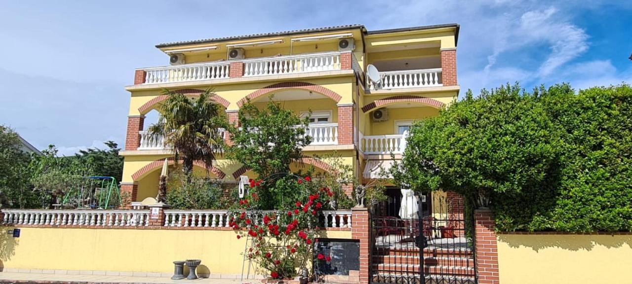 Bed & Breakfast Barbara Novi Vinodolski Eksteriør bilde