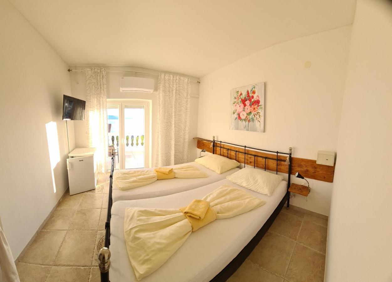 Bed & Breakfast Barbara Novi Vinodolski Eksteriør bilde